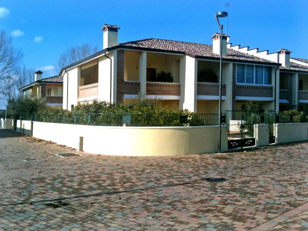 Residence Mediterraneo Лідо-делле-Націоні Екстер'єр фото