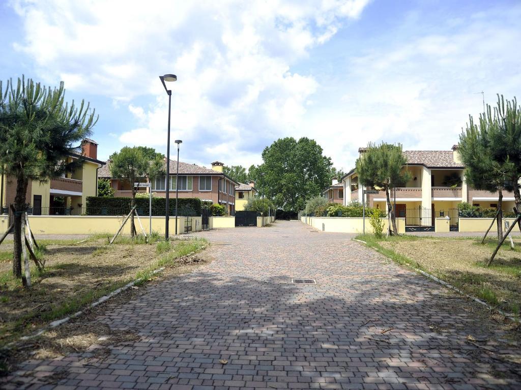 Residence Mediterraneo Лідо-делле-Націоні Екстер'єр фото